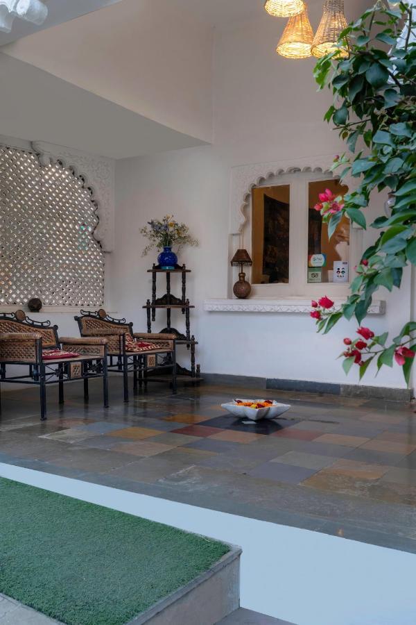 Hotel Hibiscus Udaipur Exterior foto